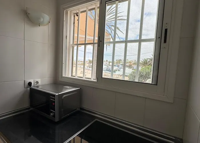 By The Sea At Goleta Appartement